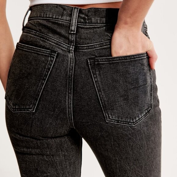 Abercrombie & Fitch Black High Rise Mom jean, Size: 27 long - Picture 5 of 8